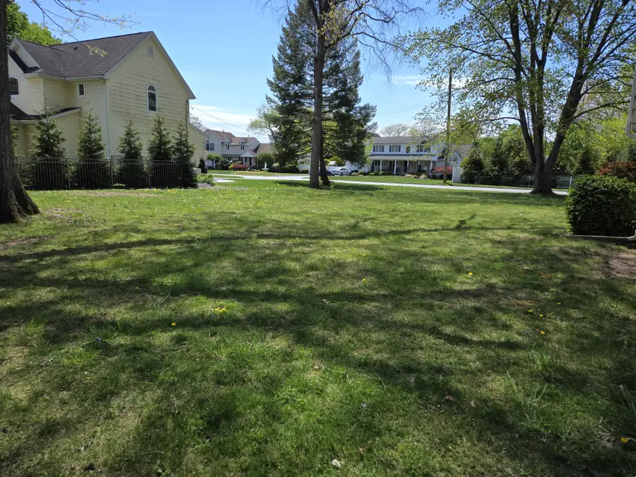 11 White Birch Avenue, Pequannock, NJ 07444 - #3