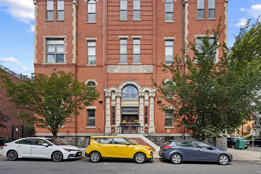 305 WHITON ST #G02, Jersey City, NJ 07304 - #2