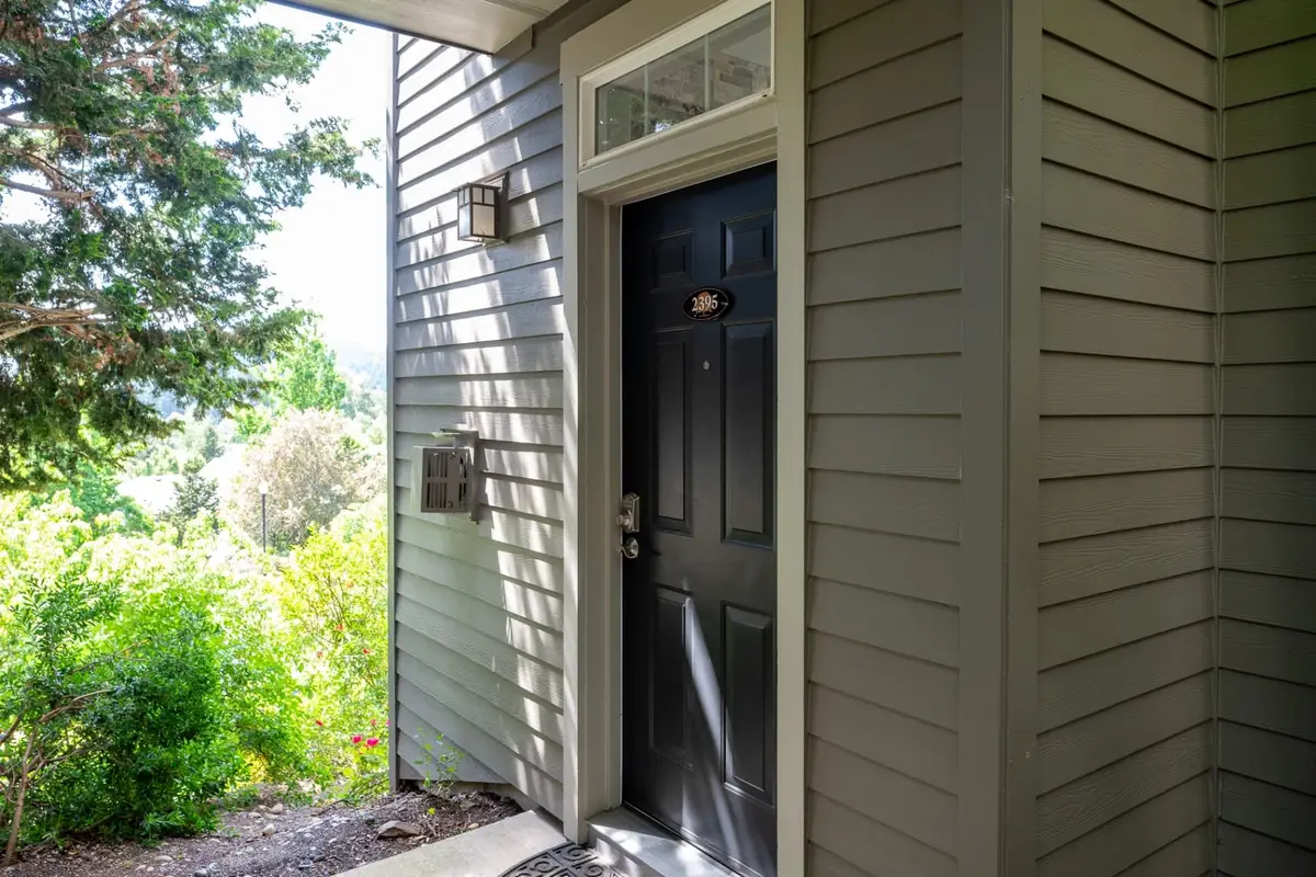 2395 Snowberry Ridge Ct, West Linn, OR 97068 - #1