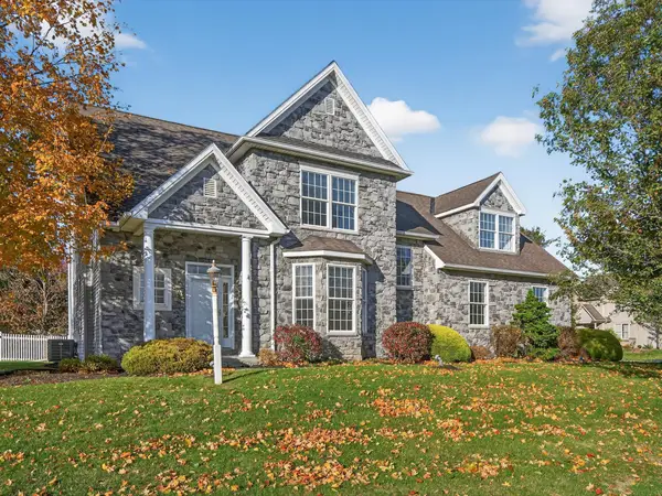 304 Cobblers Ct, LITITZ, PA 17543