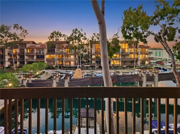 8321 Marina Pacifica N, Long Beach, CA 90803