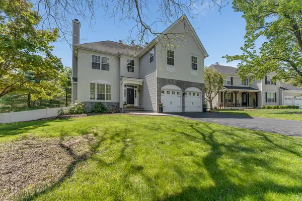 8 Miller Ln, Readington Twp., NJ 08889