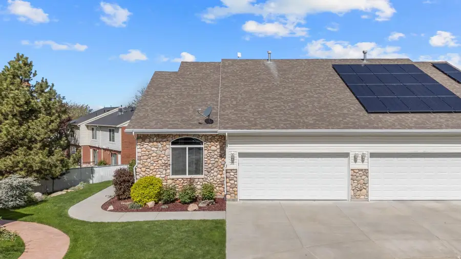 33 Tierra Vista Ct, Bountiful, UT 84010 - #2