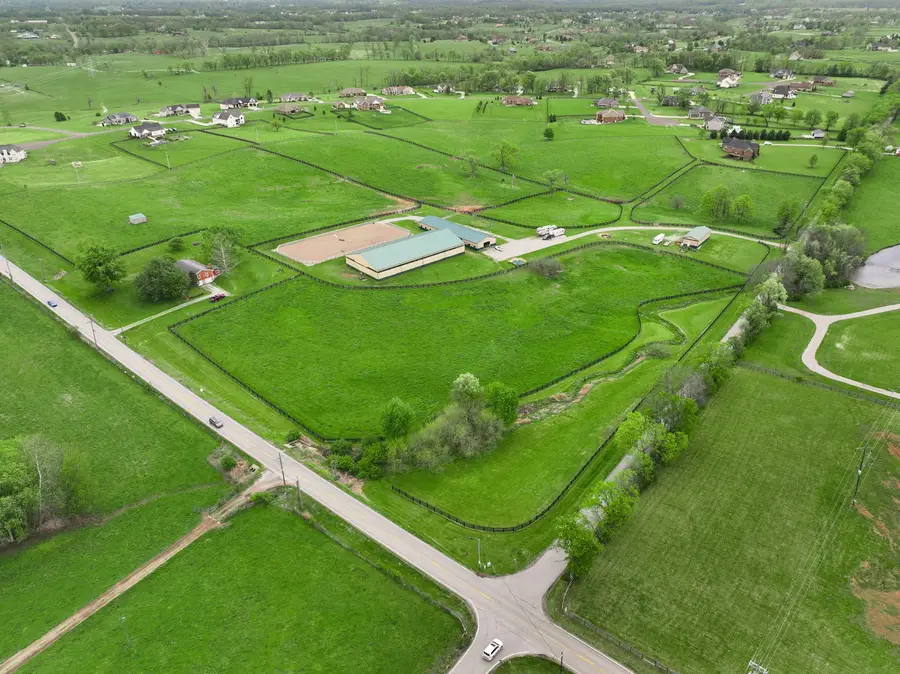 3200 Fishers Mill Road, Midway, KY 40347 - #3