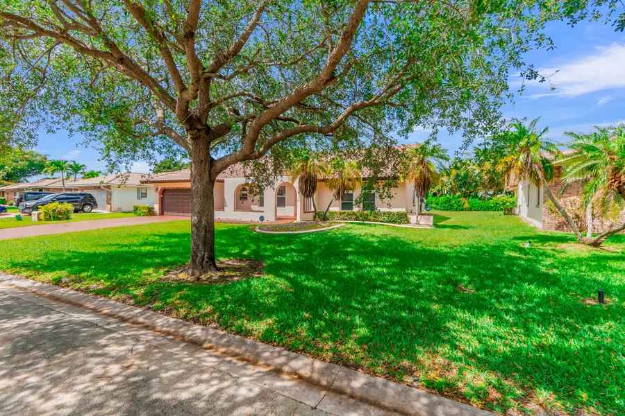 895 NW 110th Lane, Coral Springs, FL 33071 - #3
