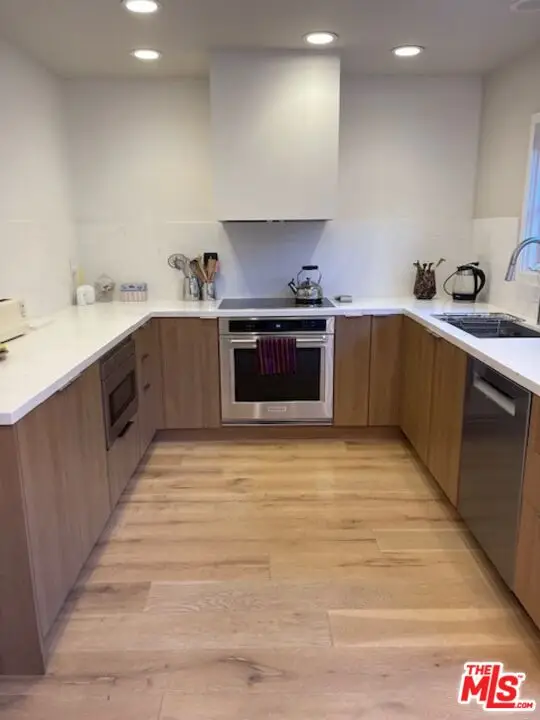 624 Wilcox Avenue #1/2, Los Angeles, CA 90004 - Image #2