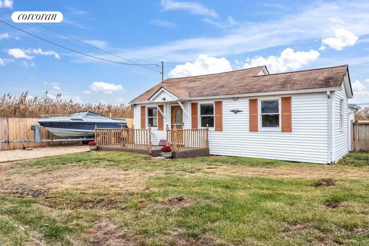 20 Bayside Road, Mastic Beach, NY 11951 - Image #1
