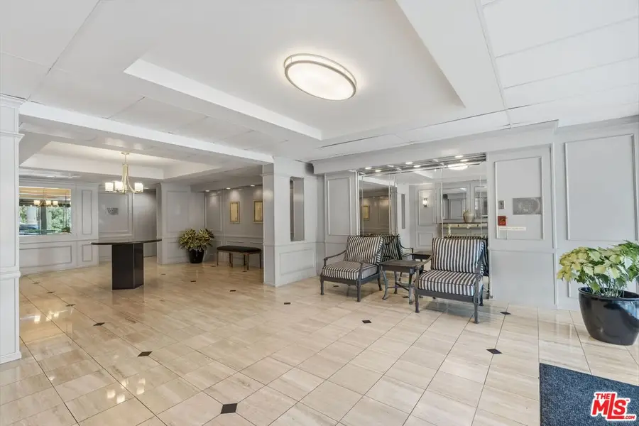 906 N Doheny Drive #221, West Hollywood, CA 90069 - #3