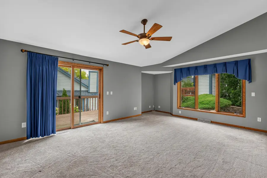 978 Bay View Cir, Mukwonago, WI 53149 - #3