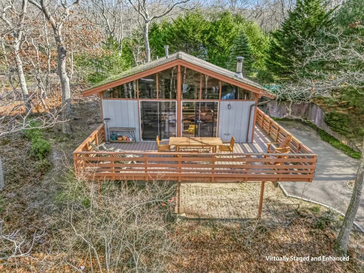 292 Little Fresh Pond Road, Southampton, NY 11968 - Image #1