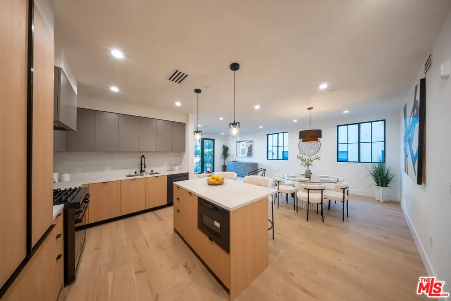 10352 Riverside Drive #103, North Hollywood, CA 91602 - Image #3