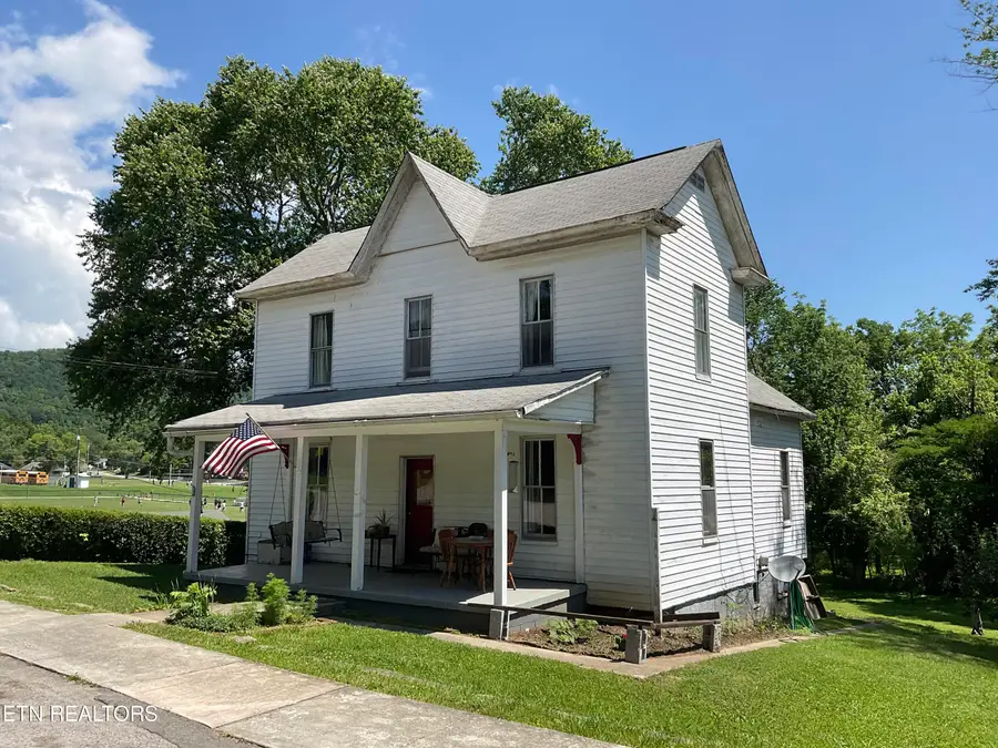 416 W Wheeler St, Rockwood, TN 37854 - Image #2