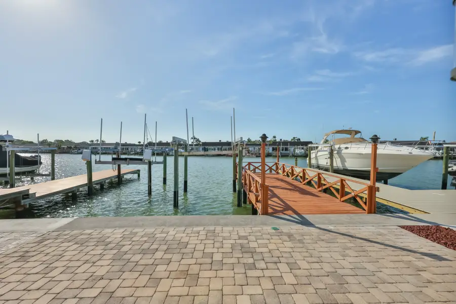574 Boca Ciega Point Boulevard N #2205, Saint Petersburg, FL 33708 - #3