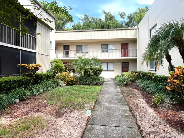 3300 Fox Chase Circle N #219, PALM HARBOR, FL 34683