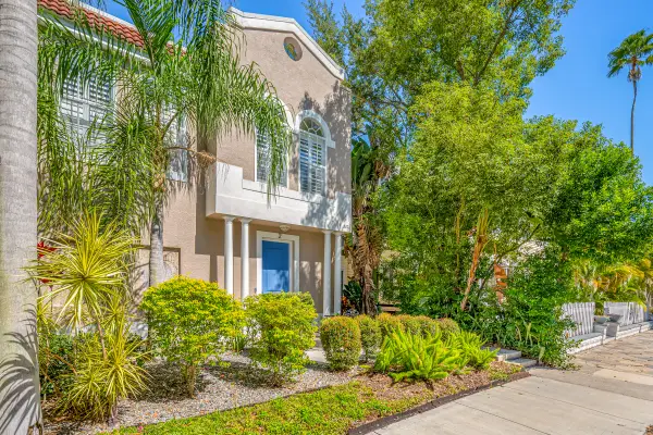 237 7th Avenue N #2, ST PETERSBURG, FL 33701