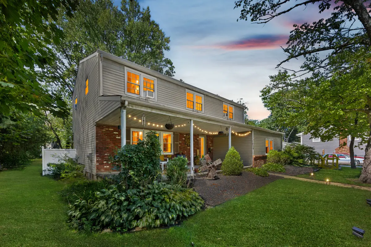 1606 Riversedge Dr, Delanco, NJ 08075 - #1