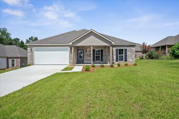 10 Golden Oak, Hattiesburg, MS 39402