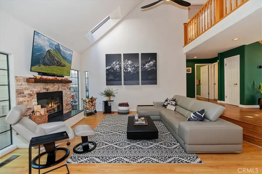 27162 Peninsula Drive, Lake Arrowhead, CA 92352 - Image #3