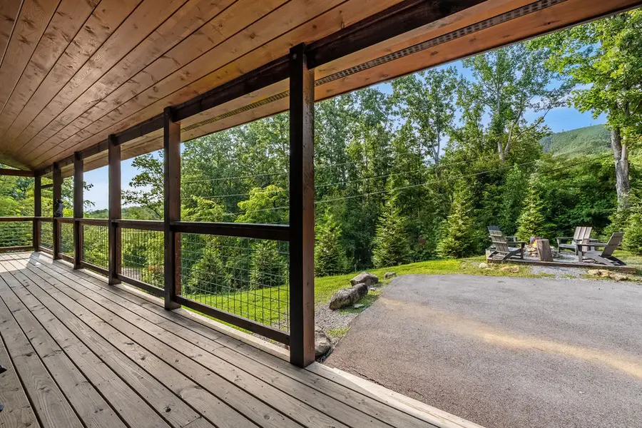 834 Pine Top Lane, Gatlinburg, TN 37738 - Image #3
