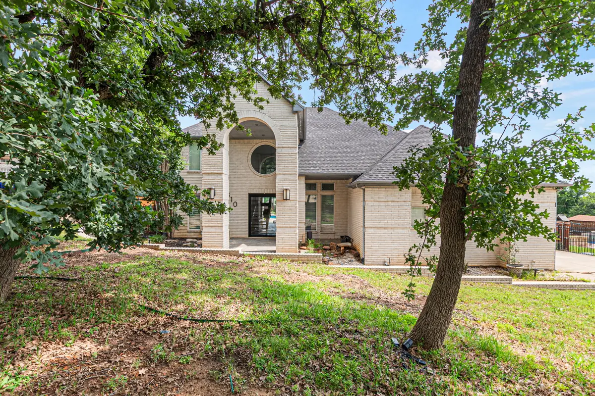 810 Pennsylvania Avenue, Kennedale, TX 76060 - #1