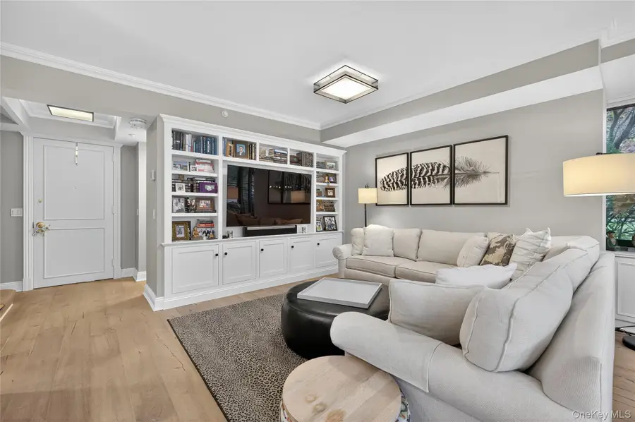 100 Hilton Avenue #M32, Garden City, NY 11530 - Image #3