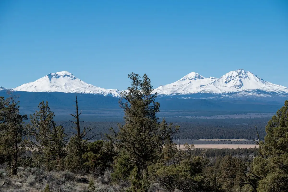 19040 Dusty Loop, Bend, OR 97703 - #1