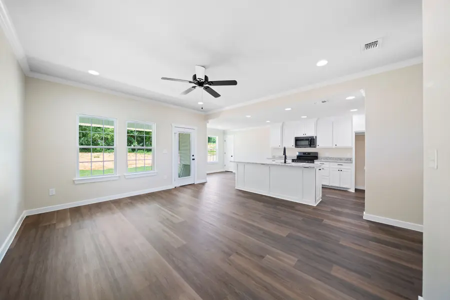 115 Village Place, Wake Village, TX 75501 - Image #3