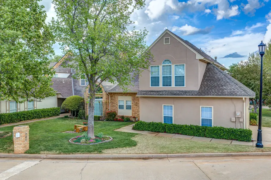 701 Inverary Drive, Edmond, OK 73025 - #3