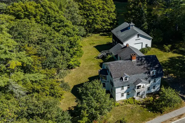 166 Main Street, New Hampton, NH 03256
