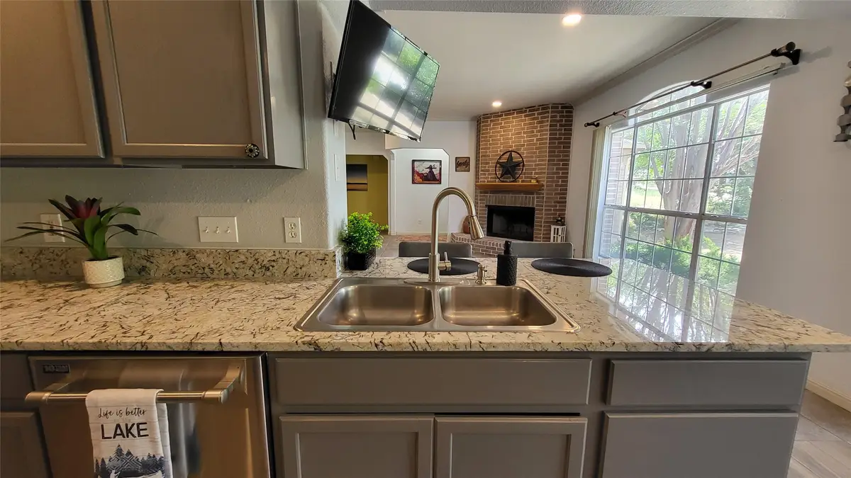 21142 Northland Dr, Lago Vista, TX 78645 - #1