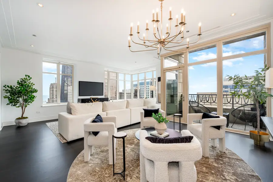 118 E Erie Street #31G, Chicago, IL 60611 - Image #3