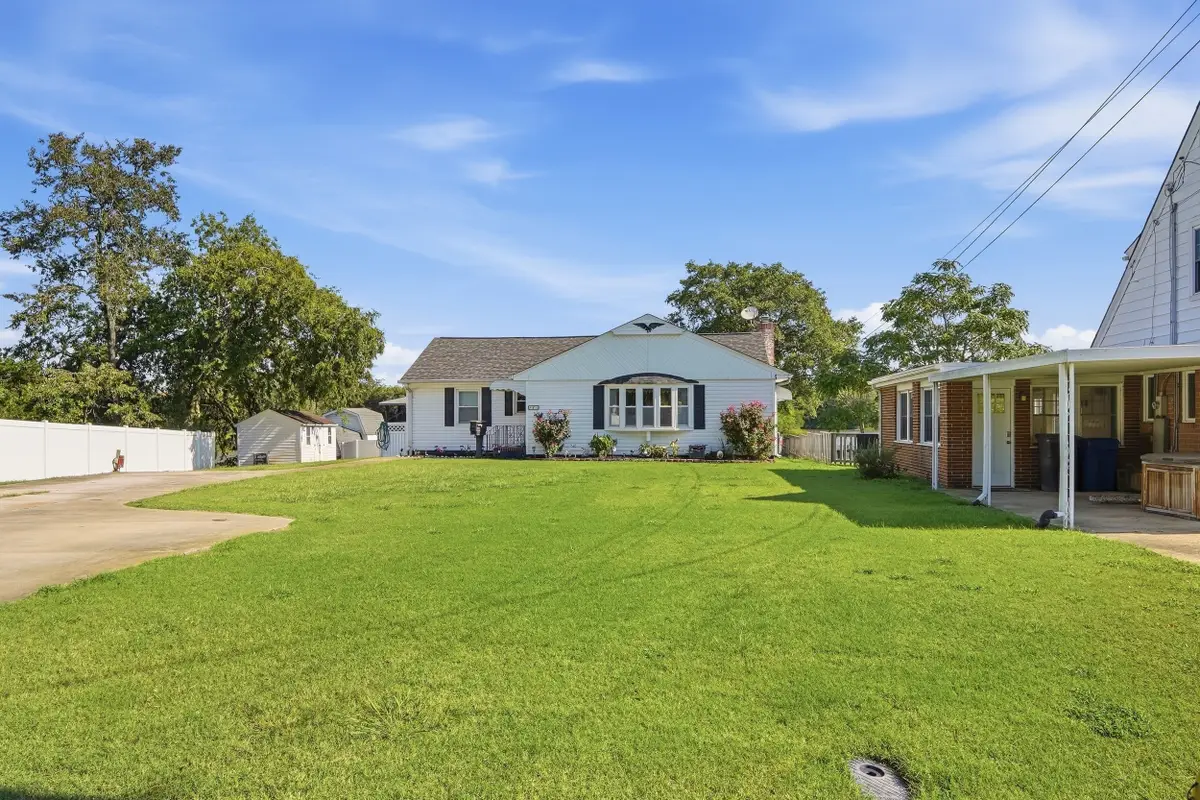 1 Idlewood Avenue, Portsmouth, VA 23704 - #1