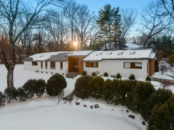 105 Summer, Weston, MA 02493