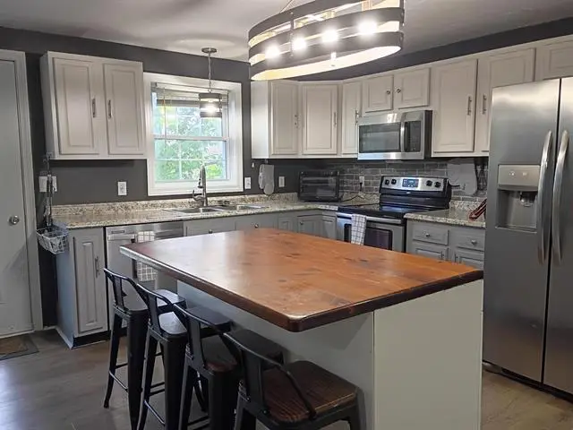 6 Friar Tuck Road, Canterbury, NH 03224 - #3
