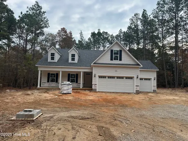 363 Chestnut Drive, Vass, NC 28394
