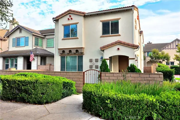 858 Calaveras, Corona, CA 92878