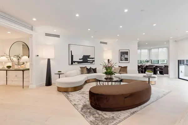 300 N Swall Drive #356, Beverly Hills, CA 90211