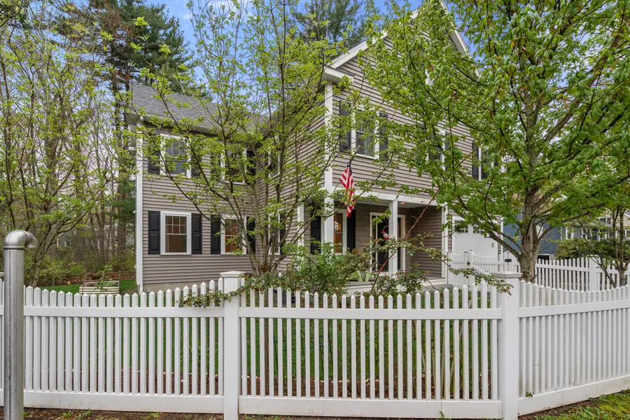 97 Batchelder Rd, Reading, MA 01867 - #3