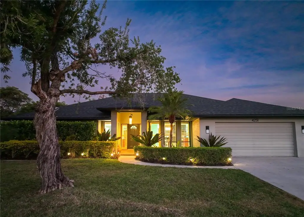 4251 Pasadena Circle, Sarasota, FL 34233 - Image #1