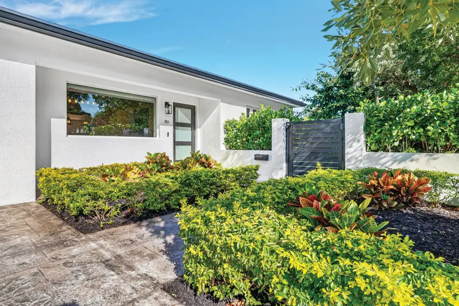 301 Pilgrim Road, West Palm Beach, FL 33405 - #3