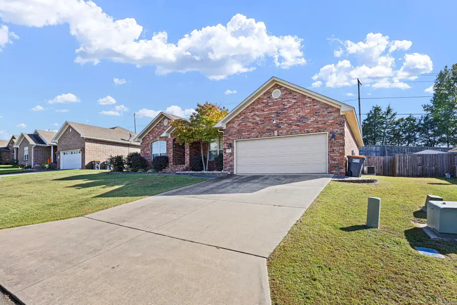 140 Hawthorne Lane, Russellville, AR 72802 - Image #2
