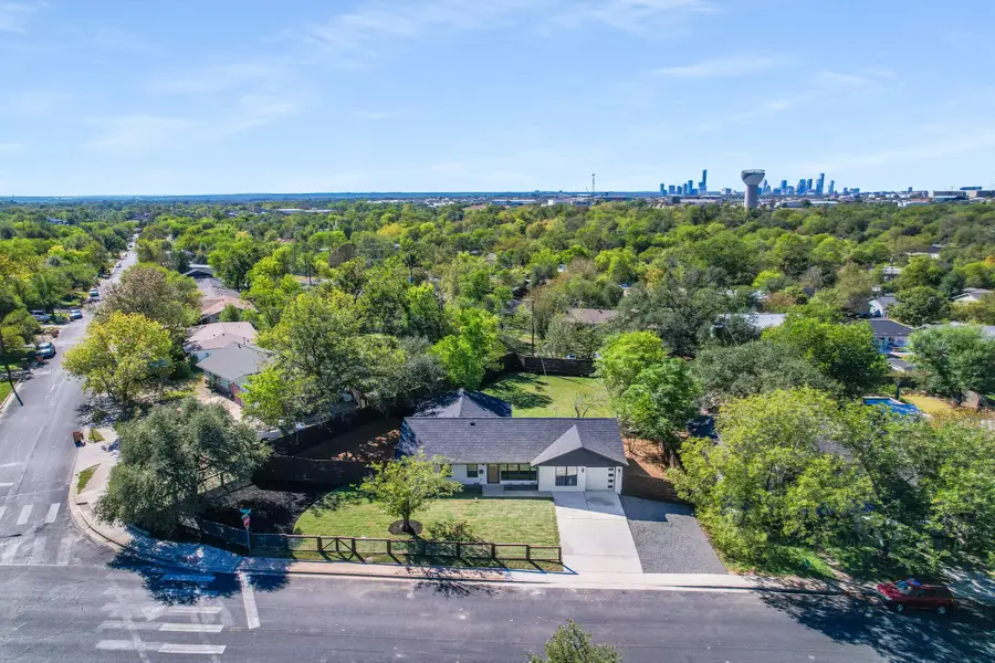 2401 Rogge Ln, Austin, TX 78723 - Image #3