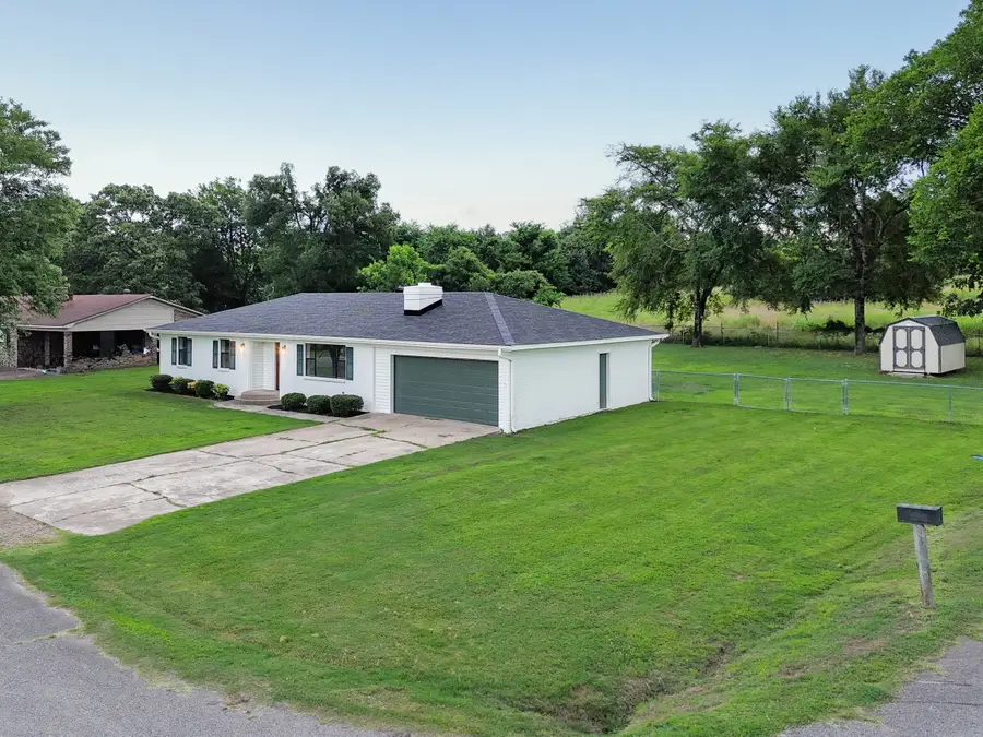 1 Lakeview Circle, Clarksville, AR 72830 - #2