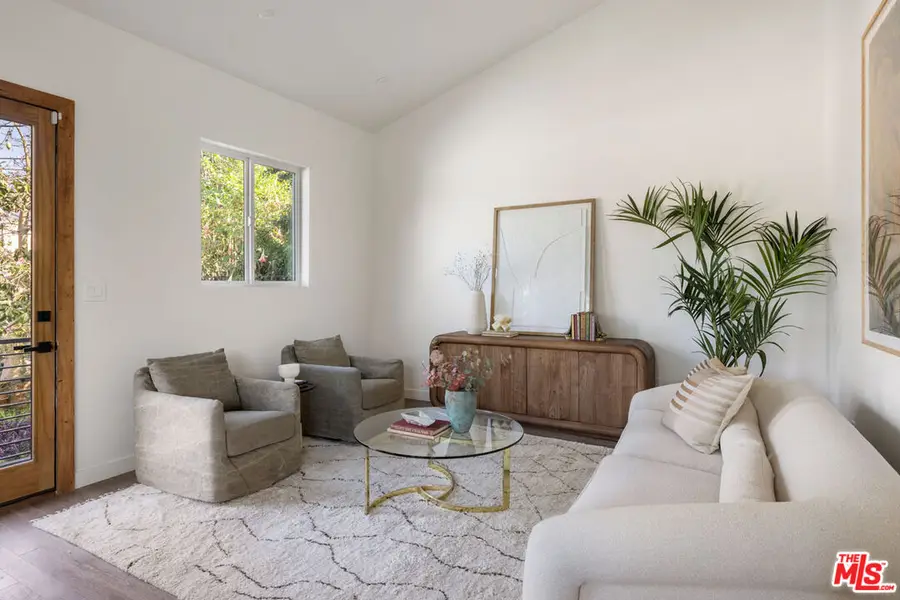 2412 Reservoir Street, Los Angeles, CA 90026 - Image #3