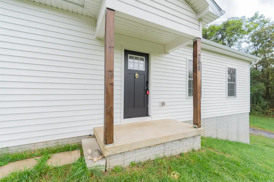 268 Granny Smith Ln, Kearneysville, WV 25430 - Image #2