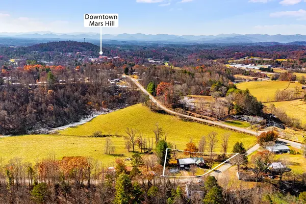 92 Parkway View Road, Mars Hill, NC 28754