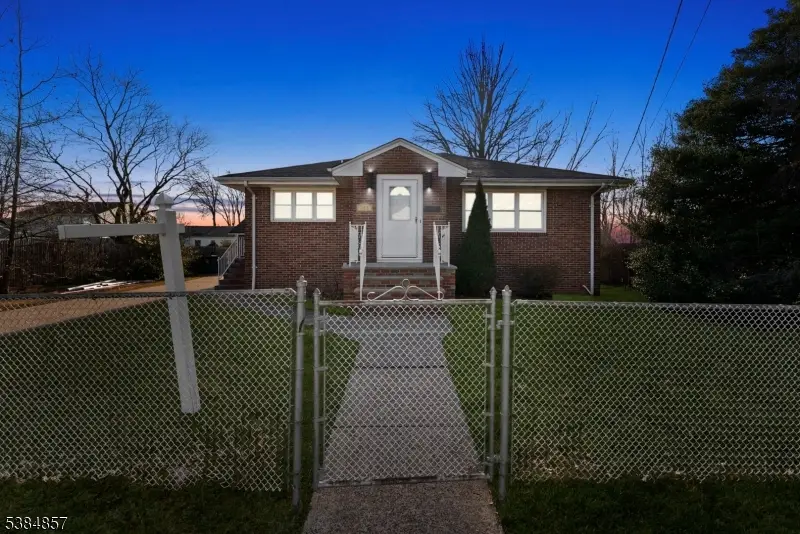 -147 Wedgewood Avenue, Woodbridge, NJ 07095 - #3