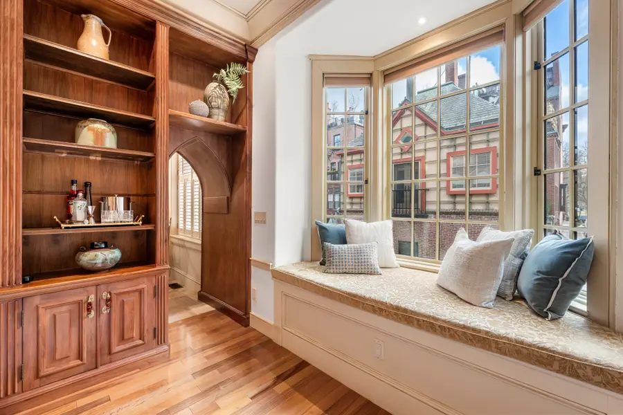 25 Beaver Place #A, Boston, MA 02108 - #3