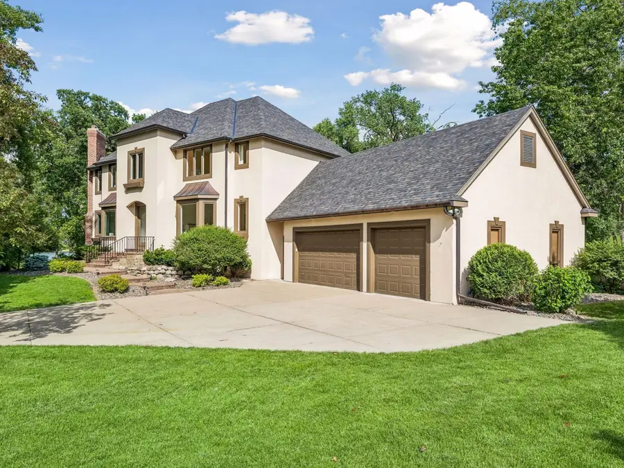 8803 Cove Pointe Road, Eden Prairie, MN 55347 - #2