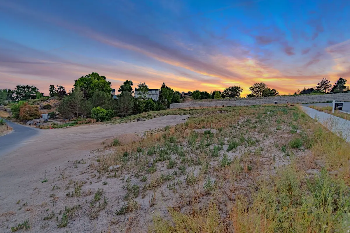 1096 W Kings Landing Ct #2, South Jordan, UT 84095 - #1